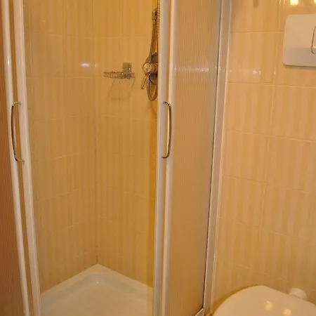 Piol Hotel 3*